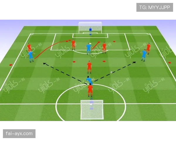 马尔蒂尼式防守再现绿茵场:深度解析足球防守艺术与现代战术演变 马尔蒂尼式防守再现绿茵场:深度解析足球防守艺术与现代战术演变